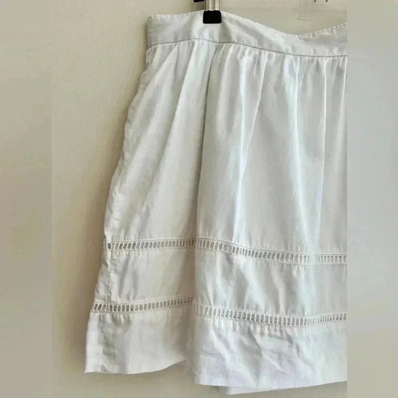 GAP White Flowy Airy Lattice Cutout A-Line Skirt, Minimalist Spring Skirt,Size 6 - Picture 4 of 16
